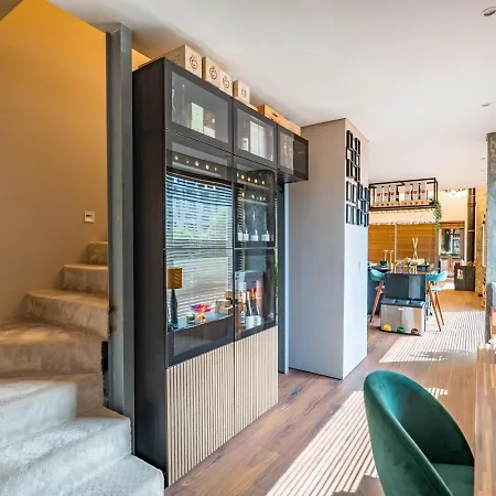 Stadium Private Duplex By Invanting Lägenhet Oporto