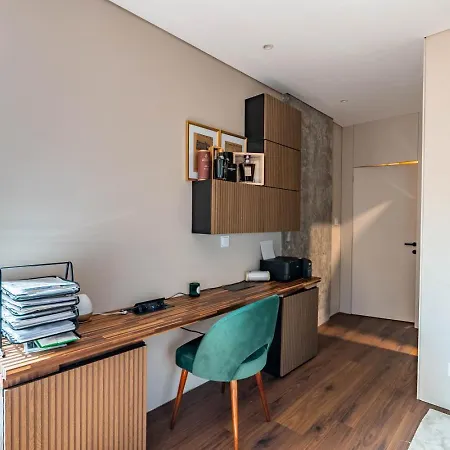 Stadium Private Duplex By Invanting * Oporto